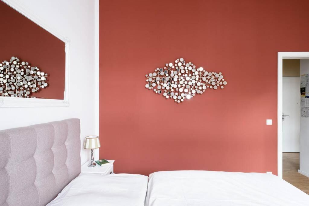 Sc 05 By Rockchair Apartments L Superhost Status L 2 Bedrooms Boxspringbeds Balcony Elevator - Cozy Family & Business Flair Welcomes You! Berlin Exterior photo